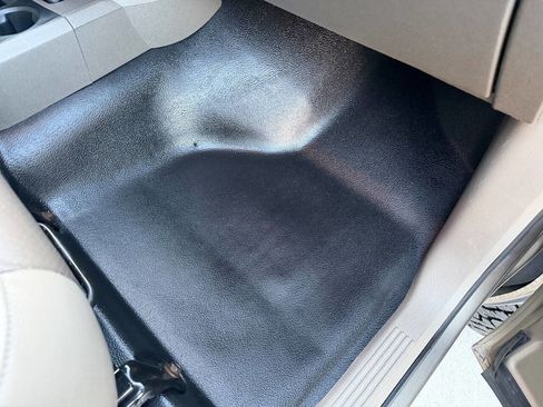 Used 2006 Dodge Ram 2500 Truck SLT image 47