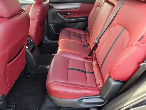 Used 2025 MAZDA CX-70 3.3 Turbo S w/ Premium Package image 17