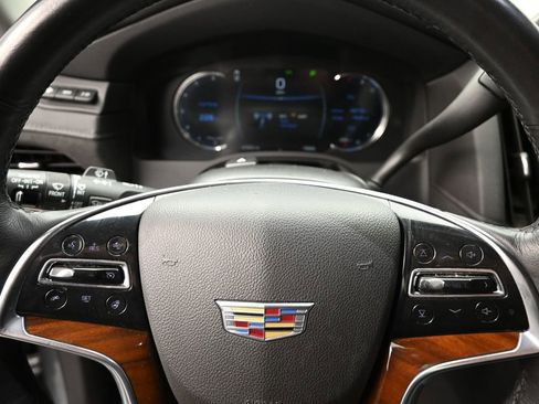 Used 2020 Cadillac Escalade ESV Luxury image 11