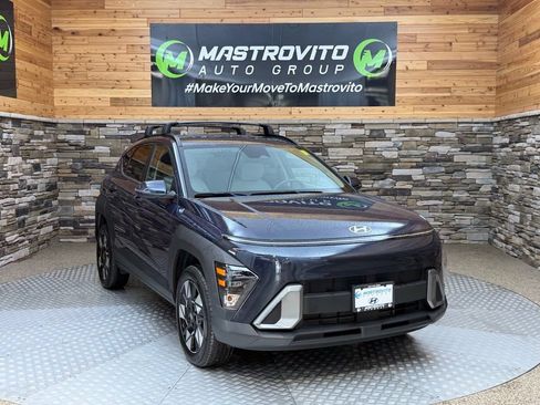 Used 2024 Hyundai Kona SEL AWD/4WD image 2