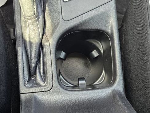 Used 2017 Toyota RAV4 XLE AWD/4WD image 22