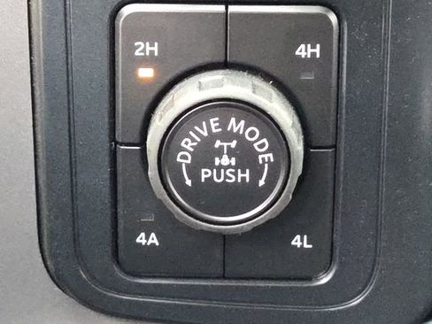 New 2025 Ford F150 Lariat w/ Equipment Group 501A Mid image 24