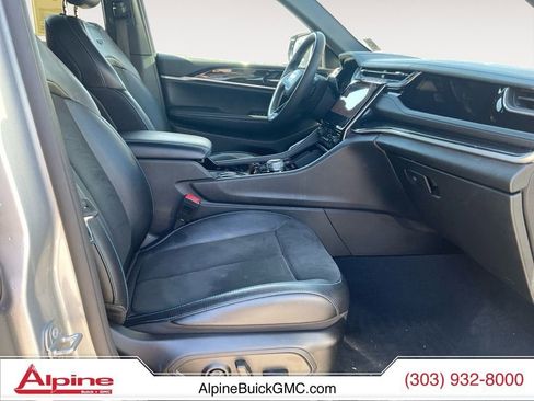 Used 2022 Jeep Grand Cherokee Trailhawk AWD/4WD image 15