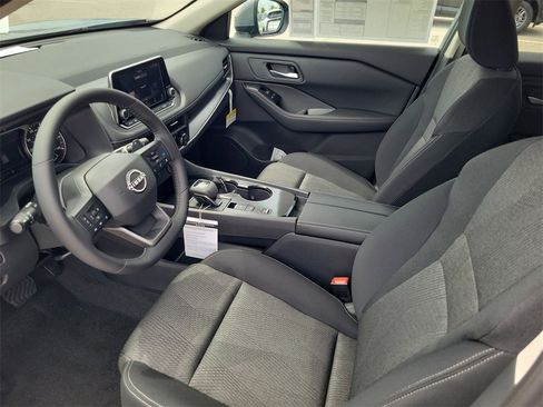 New 2026 Nissan Rogue SV image 8