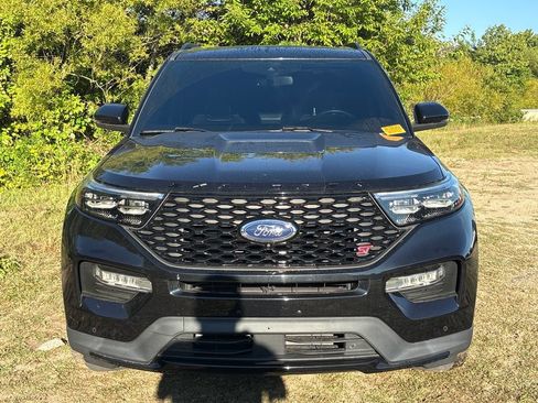 Used 2023 Ford Explorer ST w/ Equipment Group 401A AWD/4WD image 2