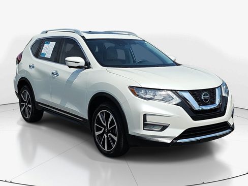 Used 2020 Nissan Rogue SL w/ Premium Package AWD/4WD image 2
