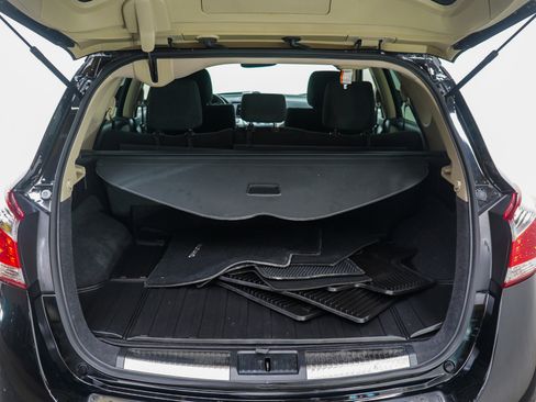 Used 2013 Nissan Murano SV w/ Value Pkg image 9