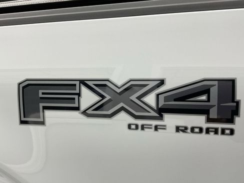 Used 2022 Ford F150 Lariat w/ Equipment Group 502A High image 23