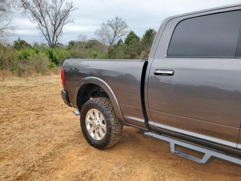 Used 2020 RAM 2500 Laramie image 13