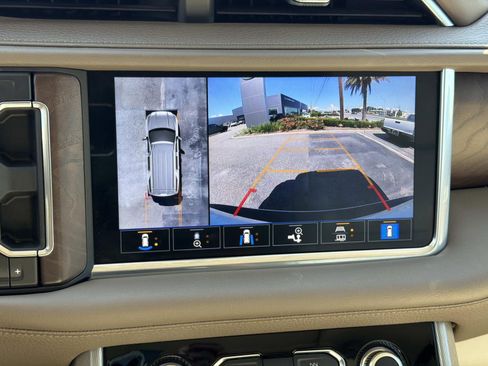 Used 2021 GMC Yukon XL Denali w/ Denali Ultimate Package RWD image 26