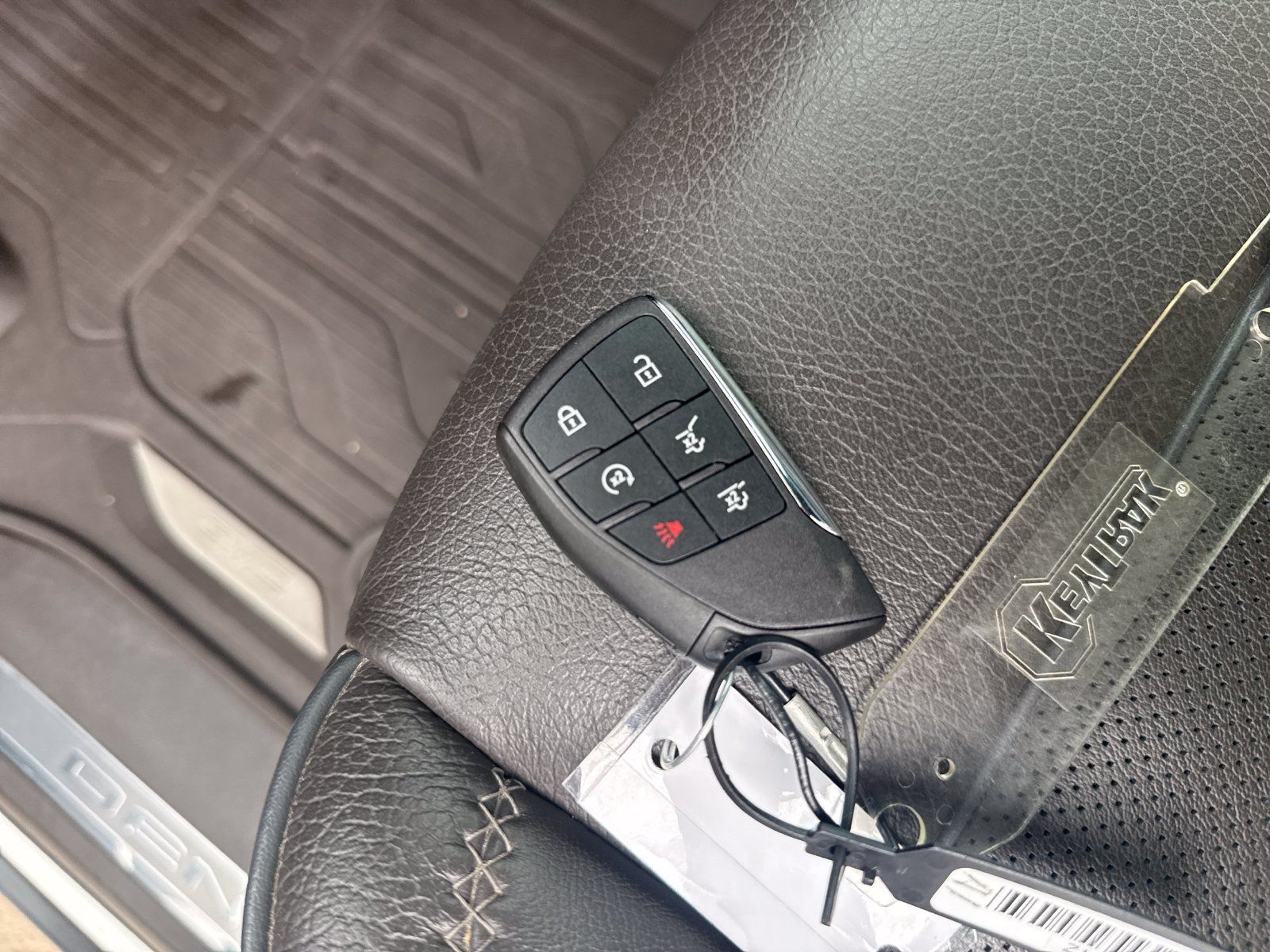 Used 2022 GMC Yukon Denali AWD/4WD image 29