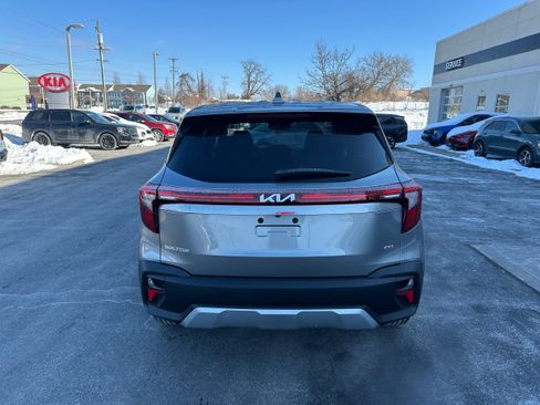 New 2026 Kia Seltos LX image 6