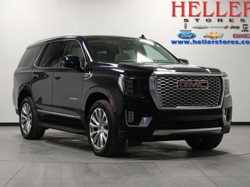 Used 2023 GMC Yukon Denali w/ Advanced Technology Package image 1