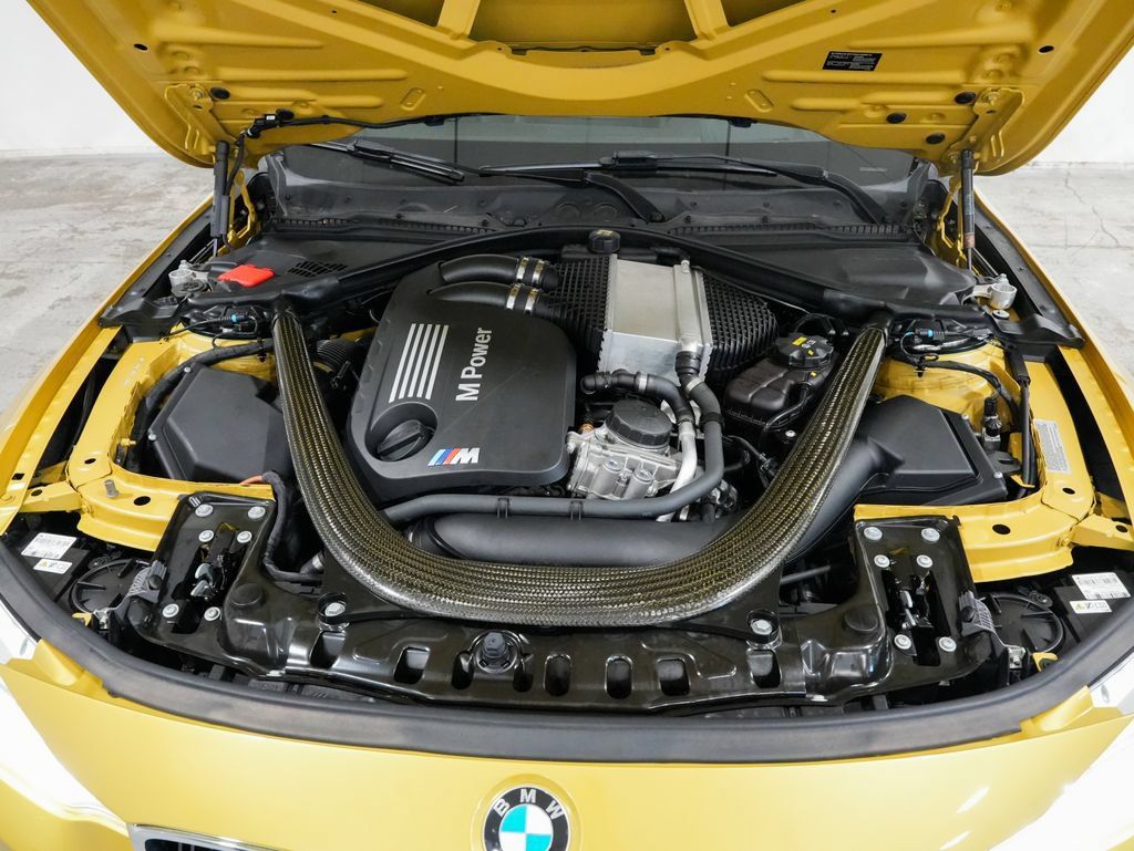 Used 2015 BMW M4 Coupe w/ Executive Package RWD image 33