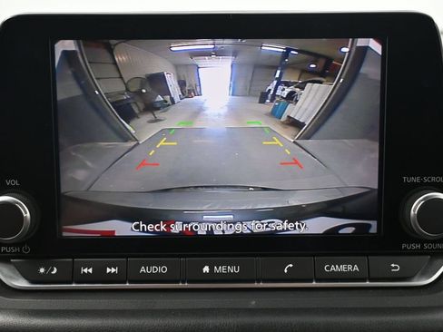 Used 2024 Nissan Rogue S AWD/4WD image 13