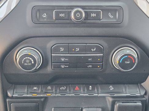 Certified 2024 Chevrolet Silverado 1500 Custom Trail Boss w/ LPO, Dark Essentials Package AWD/4WD image 18