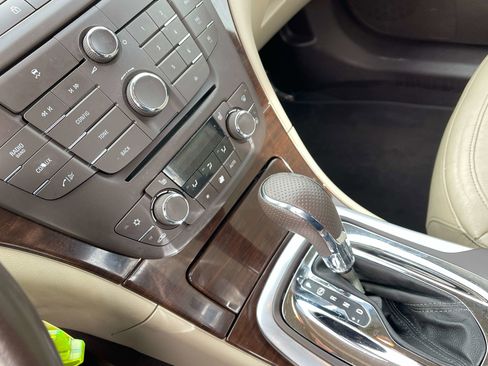 Used 2011 Buick Regal CXL w/ RL2 Preferred Equipment Group image 23