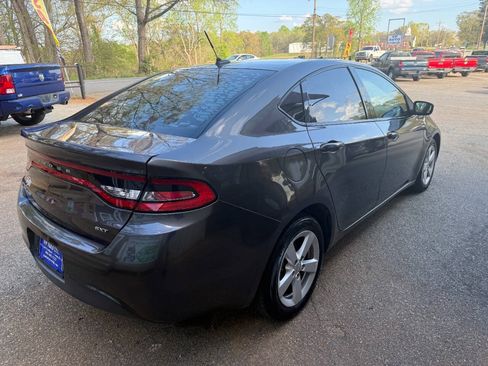Used 2015 Dodge Dart SXT FWD image 4