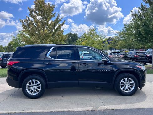 Used 2018 Chevrolet Traverse LT AWD/4WD image 3