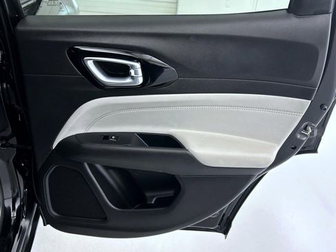 Certified 2025 Jeep Compass Limited AWD/4WD image 17