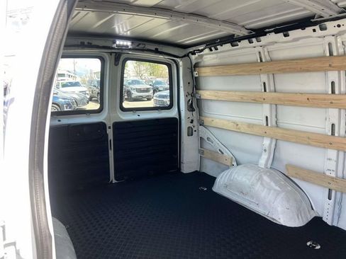 Used 2024 Chevrolet Express 2500 w/ Driver Convenience Package RWD image 13