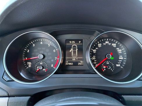 Used 2017 Volkswagen Jetta Wolfsburg Edition image 17