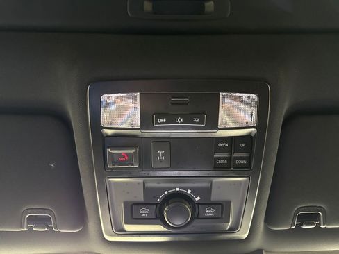 Used 2021 Toyota Tacoma TRD Off-Road w/ TRD Premium Off Road Package image 21