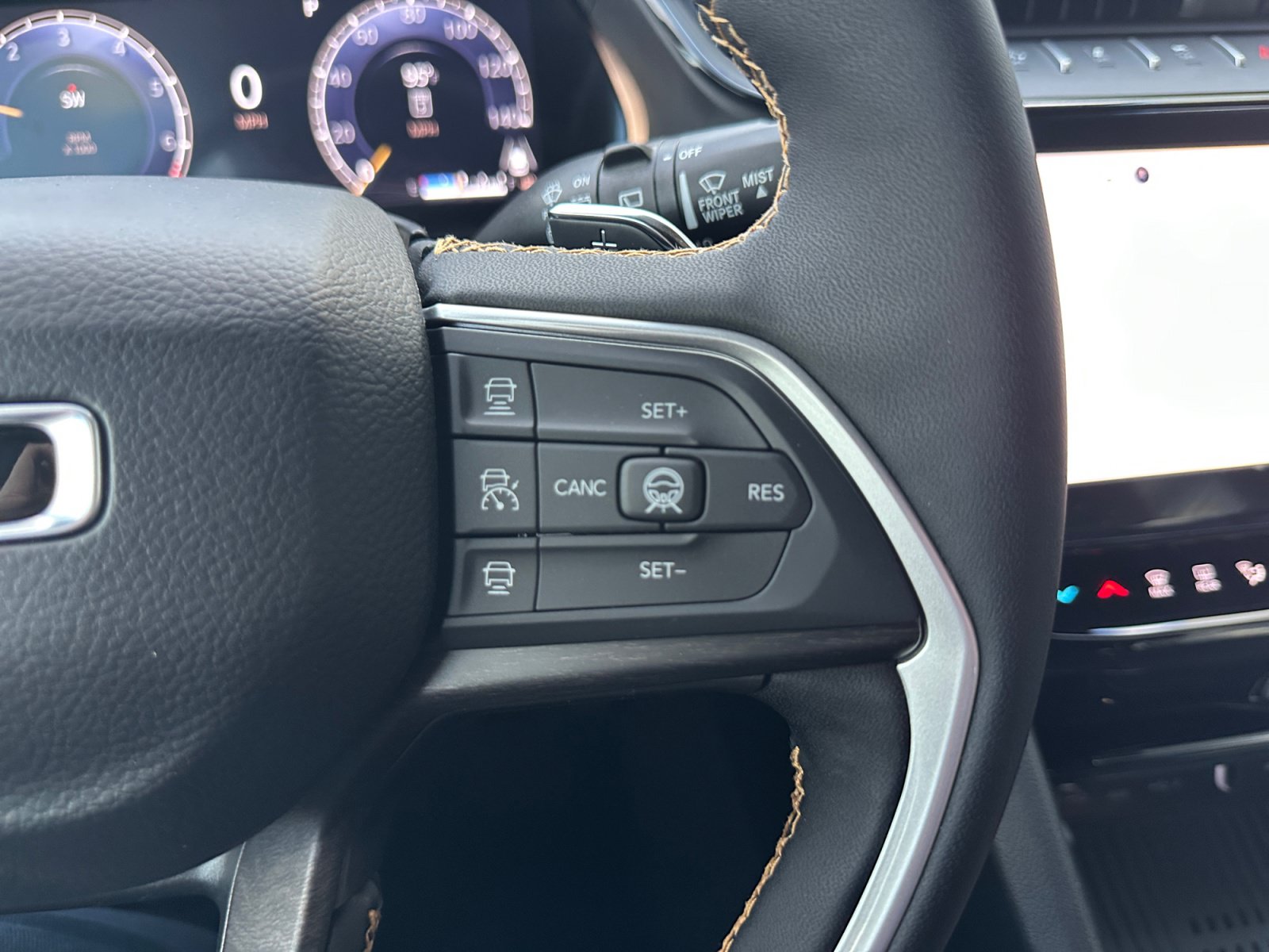 New 2026 Jeep Grand Cherokee Limited AWD/4WD image 25