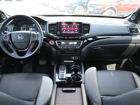 Used 2023 Honda Ridgeline Black Edition image 7