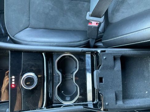 Used 2021 Jeep Grand Cherokee L Laredo image 23