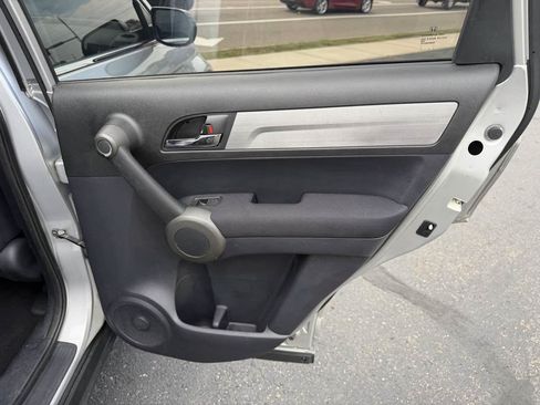 Used 2010 Honda CR-V LX image 17