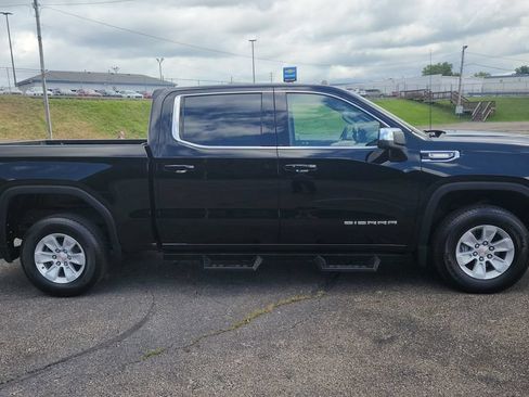 Used 2024 GMC Sierra 1500 SLE AWD/4WD image 14