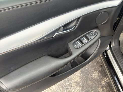 Used 2019 INFINITI QX50 Luxe FWD image 21