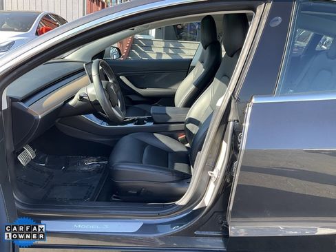 Used 2018 Tesla Model 3 Performance image 13