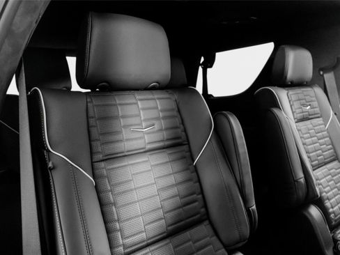 Used 2026 Cadillac Escalade V w/ LPO, ONYX Package image 29