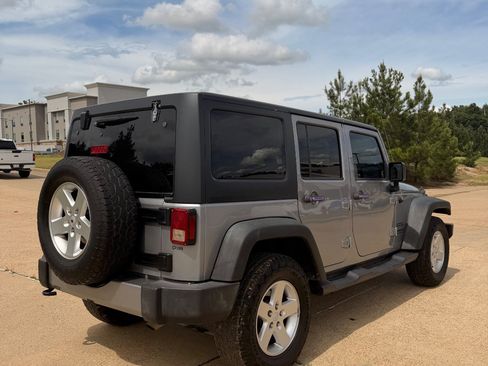 Used 2016 Jeep Wrangler Unlimited Sport w/ Quick Order Package 24S AWD/4WD image 10