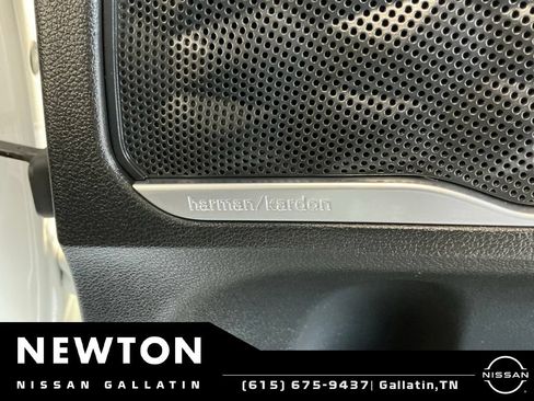 Used 2022 Hyundai Santa Fe SEL w/ Convenience + Premium Package FWD image 51