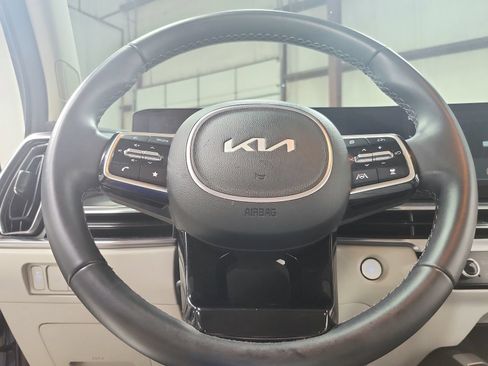 Used 2025 Kia Sorento EX FWD image 24