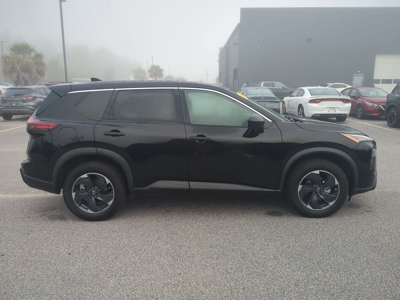 Certified 2024 Nissan Rogue SV AWD/4WD image 2