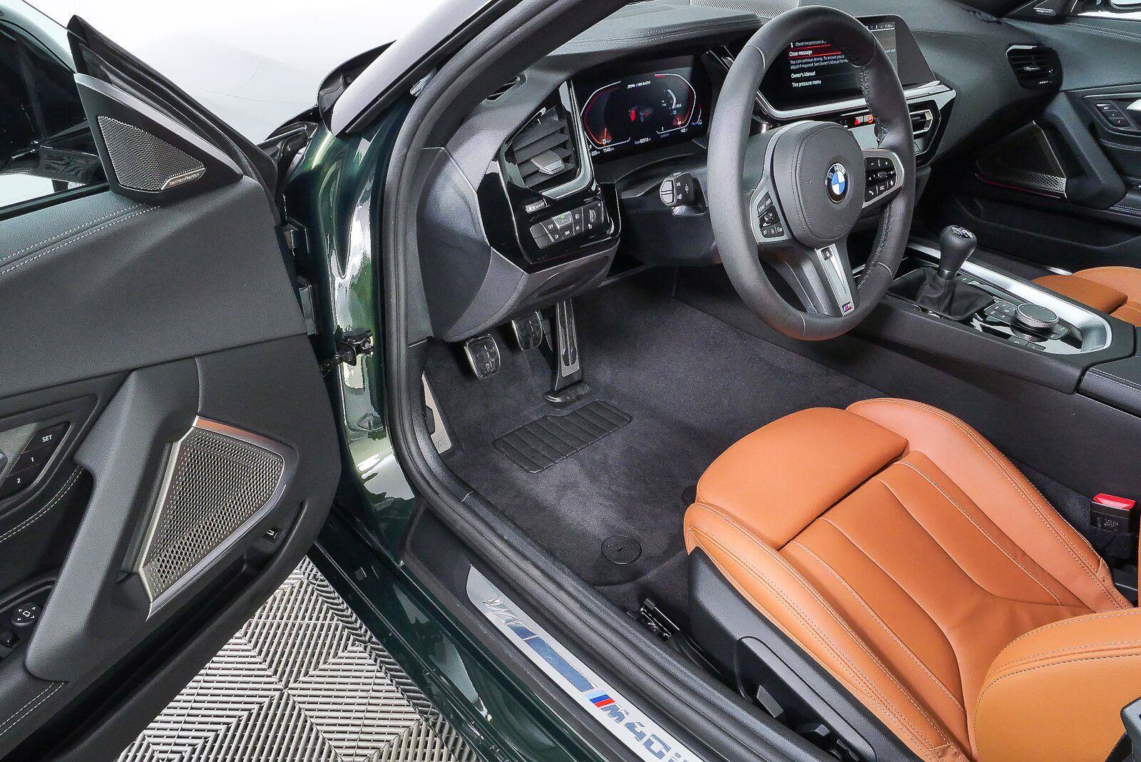 Used 2026 BMW Z4 M40i w/ Premium Package RWD image 35