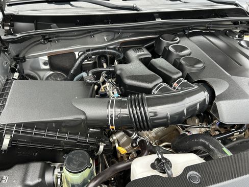 Used 2013 Toyota 4Runner SR5 w/ Convenience Pkg image 62