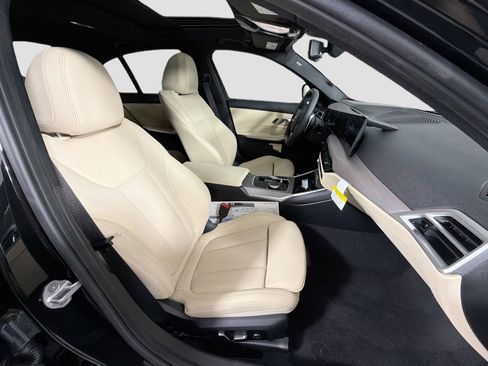 New 2026 BMW 330i xDrive Sedan w/ Convenience Package image 29