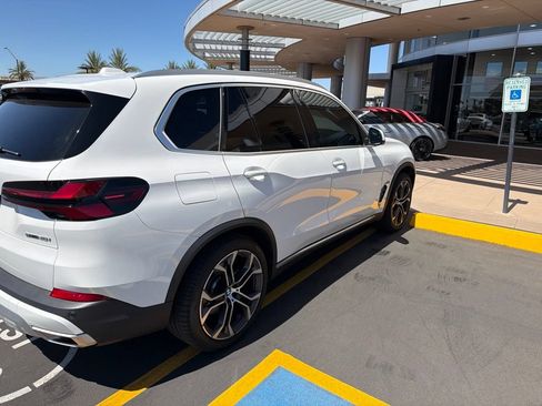 Used 2025 BMW X5 sDrive40i RWD image 5