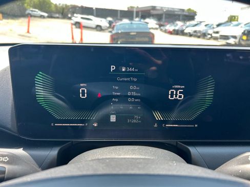 Used 2025 Kia K4 FWD image 35