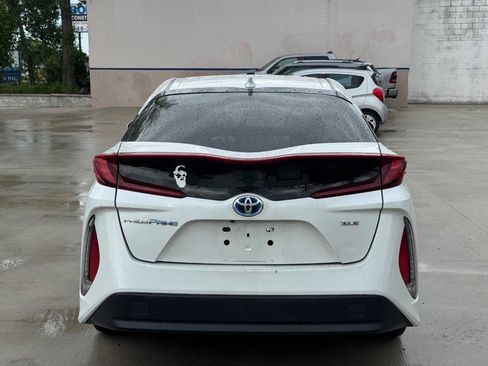 Used 2022 Toyota Prius Prime XLE FWD image 7