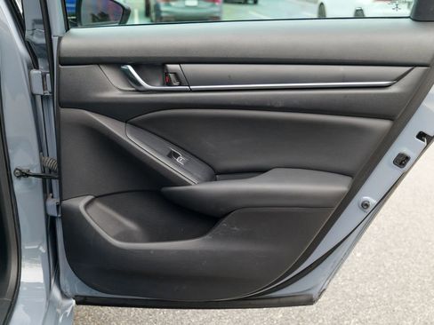 Used 2022 Honda Accord Sport image 27