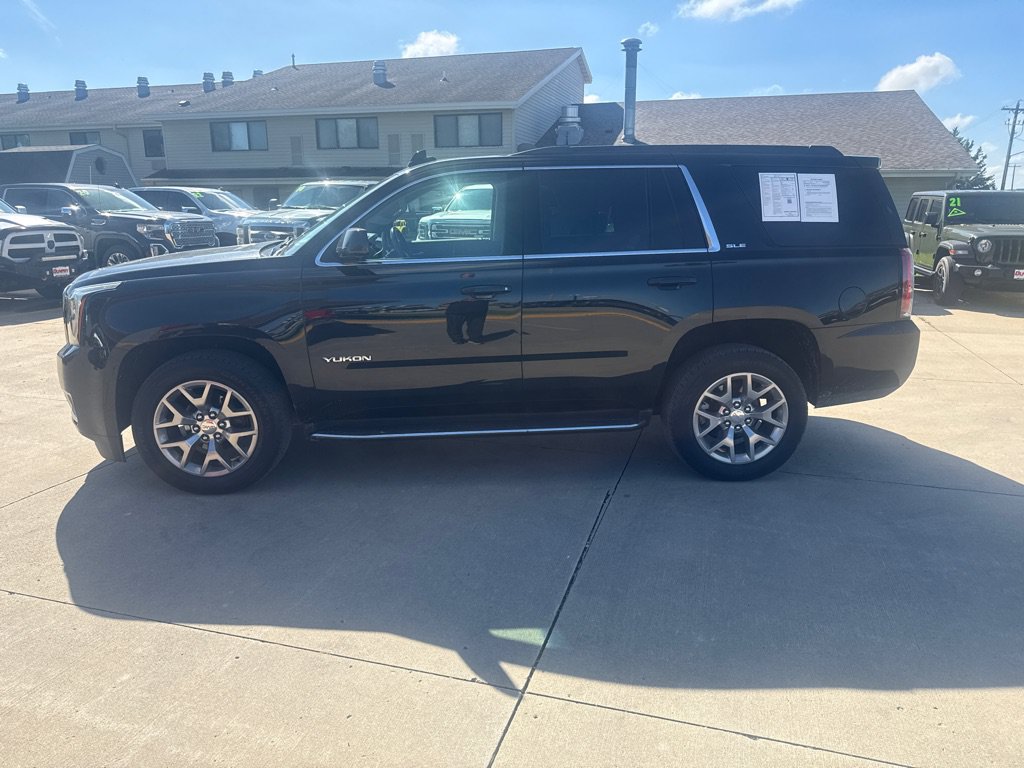 Used 2019 GMC Yukon SLE w/ SLE Value Package AWD/4WD image 2
