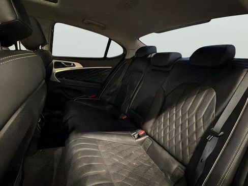 Used 2019 Genesis G70 3.3T Advanced w/ Prestige Package image 32