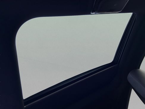 Used 2022 BMW M4 Coupe image 28