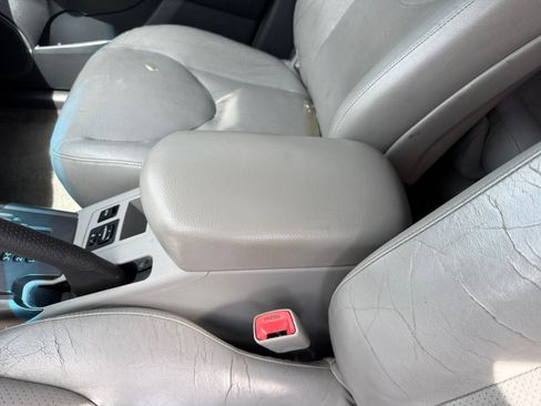 Used 2010 Toyota RAV4 Limited FWD image 14